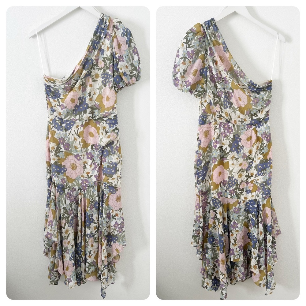 ASTR the Label Santorini Dress in Off White Retro Floral - Picture 2 of 5